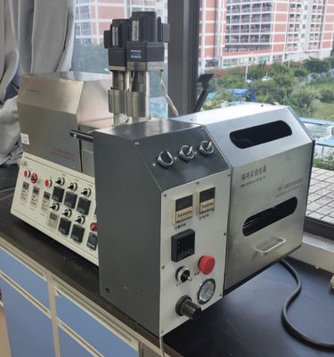 Mini Automatic Bottle Blowing Machine sperimentale 3-5kg/Cm2